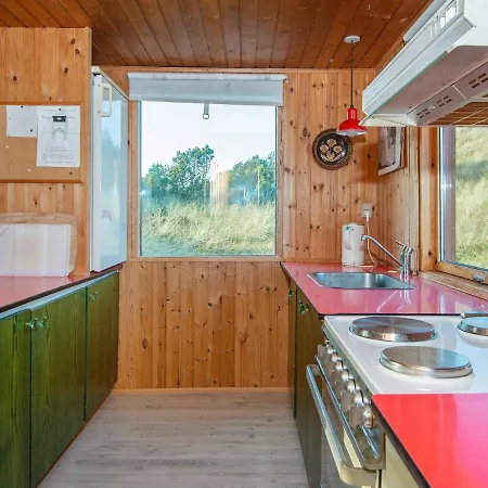 5 Person Holiday In