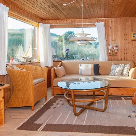 5 Person Holiday In