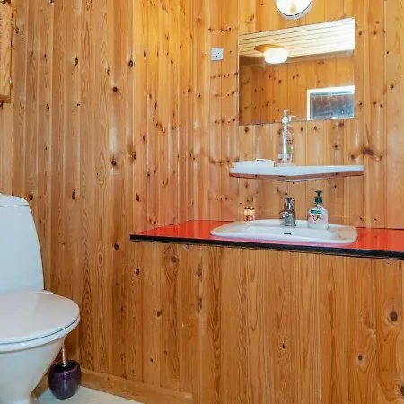 Σπίτι διακοπών 5 Person Holiday In *